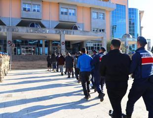 10 suspects arrested while fleeing to Greece