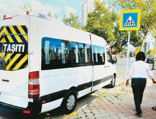 Unlicensed school buses in Istanbul cause concerns