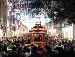 Istanbul Europes 2nd brightest Christmas city: Research