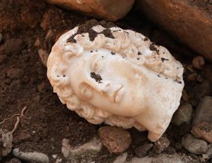 Turkish archeologists to lead all excavations: Minister