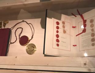 Interest in historic documents increasing at online auctions