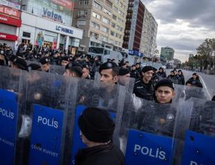 445 police officers suspended over FETÖ links, reveals minister