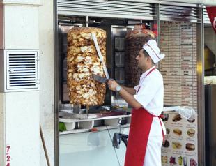 Chicken doner kebab most popular food in Türkiye