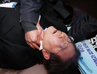 South Korean opposition leader recovering in intensive care after stabbing