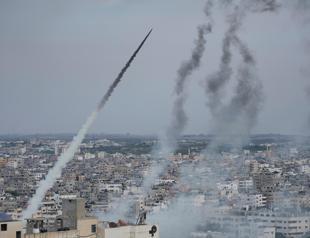 Israel bombs Gaza after UN warns territory uninhabitable