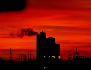 German factory output registers sixth straight fall