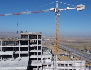 Labor shortage drives wages up in construction sector: Report