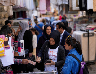 Business confidence improves in January