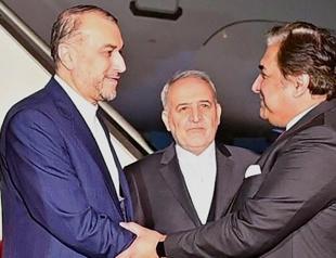 Iran FM in Pakistan for talks after tit-for-tat air strikes