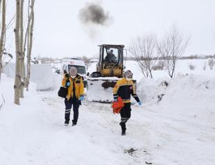 Türkiye grapples with heavy snowfall