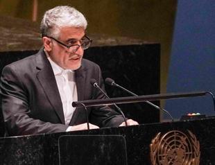 Iran threatens to decisively respond to any US strikes