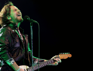 Pearl Jam throws a party for new album