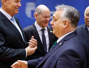 EU agrees massive Ukraine aid deal in message to Putin