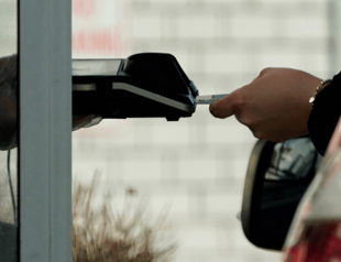 Americans saddled with credit card debt as prices remain high