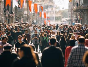 Türkiyes population hits 85.37 mln, growth at 15-year low