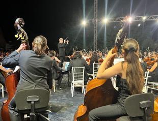 Culture Ministry demand stirs debate among state artists