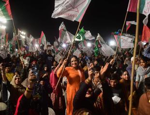 Uncertainty ahead for Pakistan after indecisive election