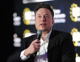 Musk ordered to answer to regulators in Twitter probe
