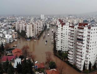 Heavy rains trigger floods, leaving one dead in Antalya