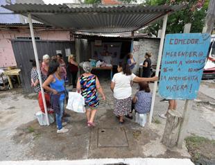 Argentinas inflation soars above 250 percent