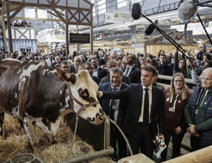 French President Macron booed by French farmers