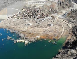 Medieval castle reappears after Yusufeli Dam water released