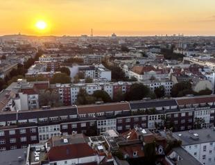 EU lawmakers back transparency rules for rentals