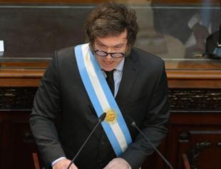 Milei warns Argentine parliament he will govern with or without political support