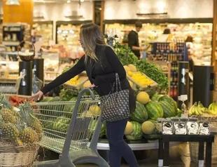 Annual inflation climbs to 67 percent last month