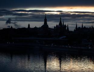 Kremlin dismisses ICC arrest warrants for officers