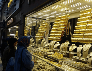 Banks introduce curbs on credit card cash advances