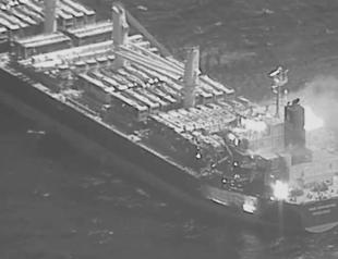 Missile hits ship off Yemen as rebels threaten wider campaign