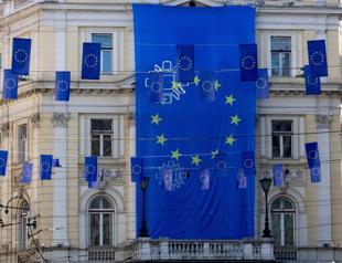 EU leaders agree to open membership talks with Bosnia