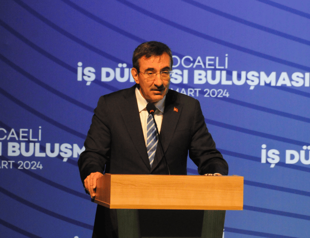 Gov’t to continue to implement economic program: Yılmaz