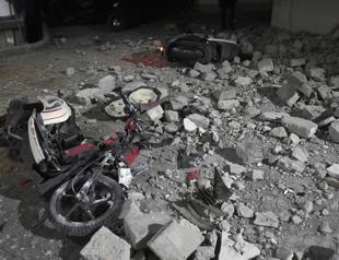 Five dead, 1,000 homes destroyed in Papua New Guinea earthquake