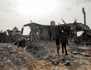 Israeli bombardment hits southern Gaza, calls for more aid grow