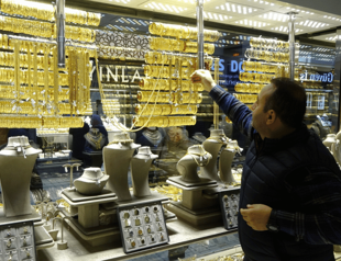 Two state-run lenders authorized to import gold