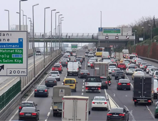 Traffic accidents kill 9 on first day of Eid holiday