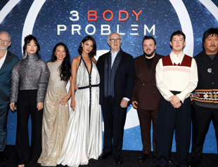 Chinese sci-fi fans divided over Netflixs 3 Body Problem