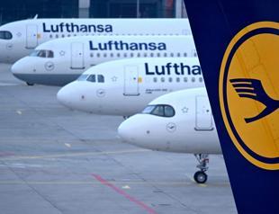 Lufthansa stops using Iran airspace and keeps halt on Tehran flights