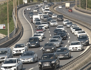 Eid holiday concludes with long return journeys and spike in traffic accidents