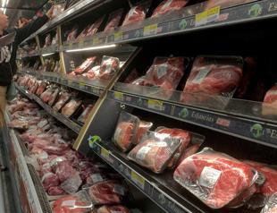 Beef consumption plummets in cattle-crazy Argentina