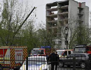 Russian missile barrage on Ukraine city kills 18