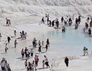 Pamukkale breaks daily visitor record