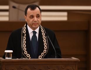 Top court chair bids farewell as new head takes office