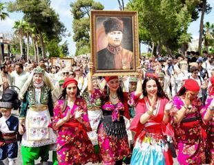 People flock to herb festival in countrys west