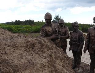 New Atatürk monument marks iconic photo spot 109 years on
