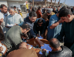 Iraq passes bill sentencing same-sex acts to jail