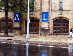 High school student earns full scholarship to Yale with unique essay