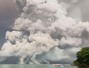 Indonesia volcano erupts, thousands evacuated